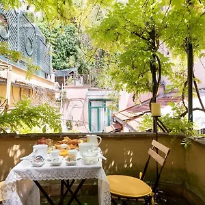 Luxury Piazza Di Spagna Escape With Terrace And Private Appartamento