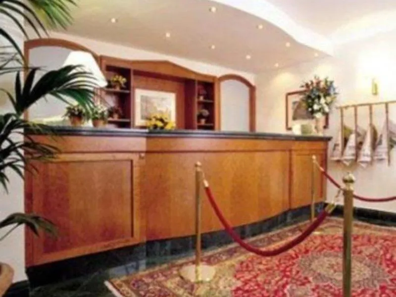 Romoli Hotel Řím