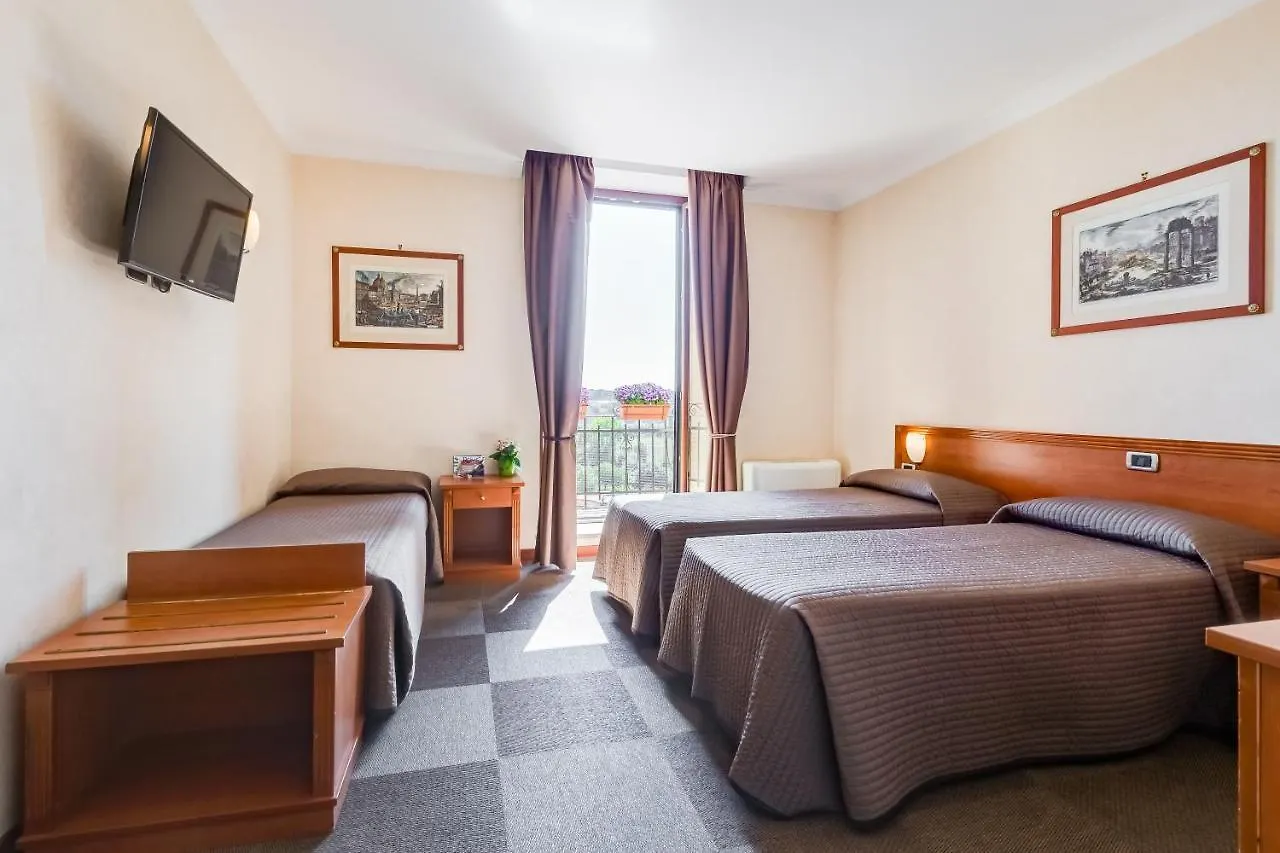 Romoli Hotel 3*, Řím